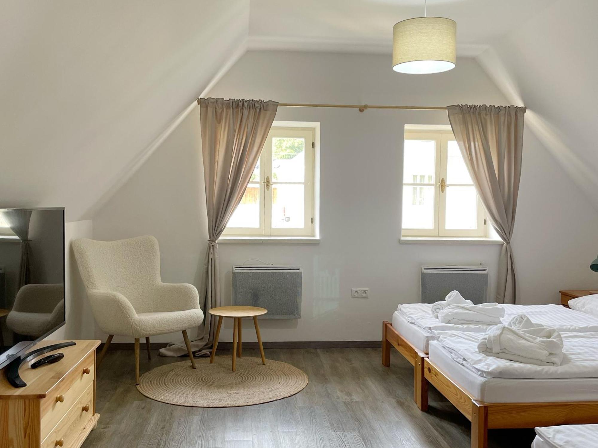 Boutique Hotel Siglisberg Stiavnicke Bane Exterior photo